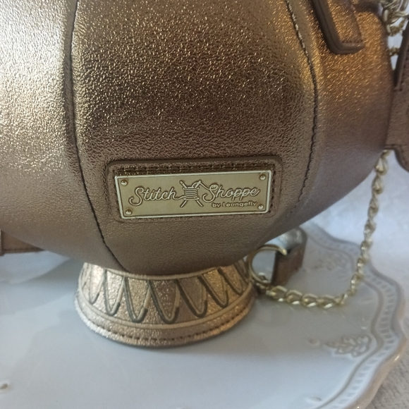 Stitch Shoppe by Loungefly × Disney Aladdin Genie Lamp Crossbody Bag - Picture 7 of 16